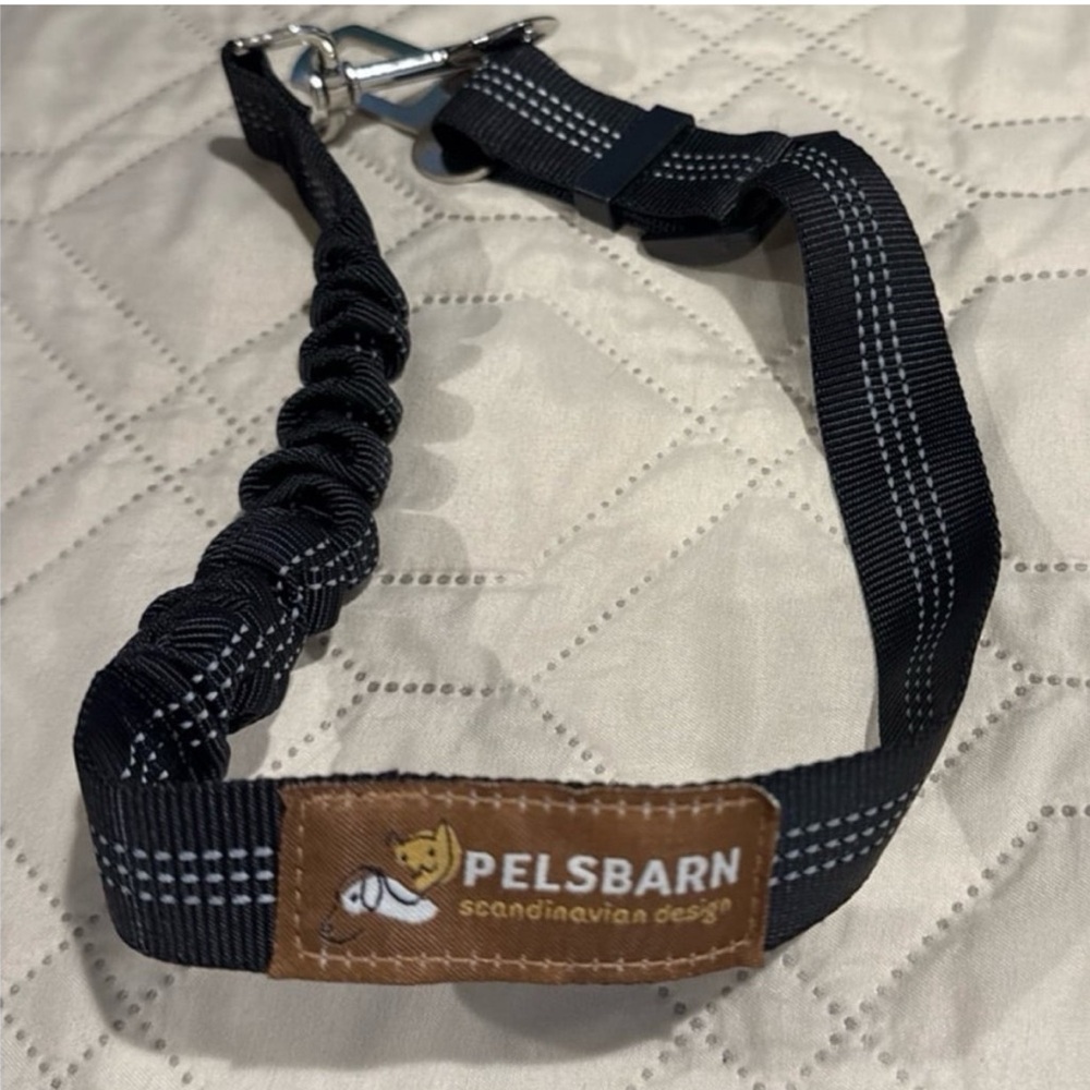 New Pelsbarn Protecting Dog Car Seat with Belt, Beige, Medium - Picture 12 of 12